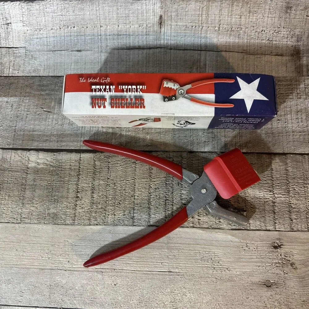 Vintage Texan York Nut Cracker Sheller Made In Texas with Box and Instructions